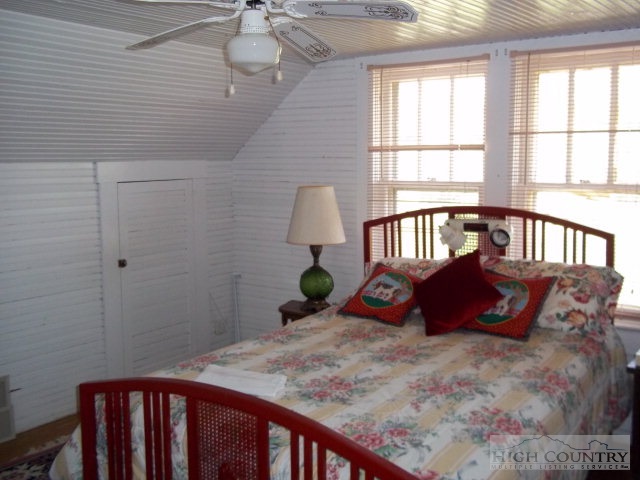 2729 Pine Swamp Road Sparta, NC 28675 - Photo 21 of 28 Gallery Image 21