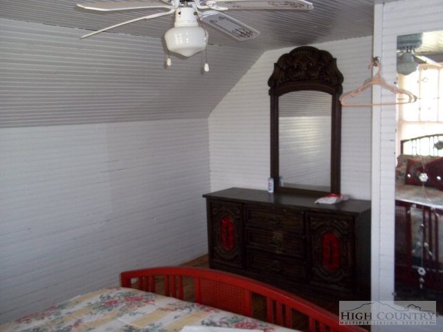 2729 Pine Swamp Road Sparta, NC 28675 - Photo 22 of 28 Gallery Image 22