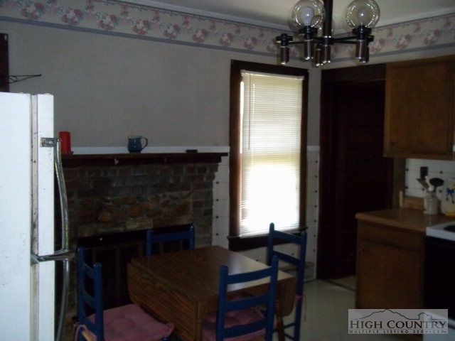 2729 Pine Swamp Road Sparta, NC 28675 - Photo 3 of 28 Gallery Image 3