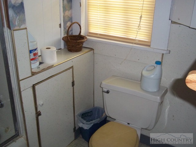 2729 Pine Swamp Road Sparta, NC 28675 - Photo 7 of 28 Gallery Image 7