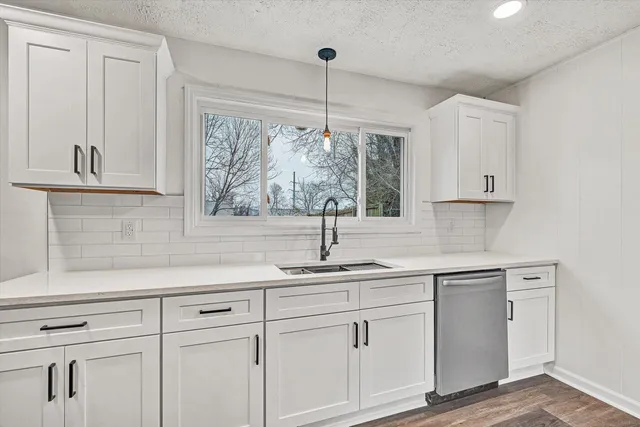 $244,500 | 2233 Byrd Avenue Northeast, Roanoke, VA 24012