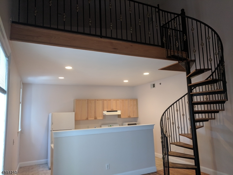 385 George Street, Unit 3A New Brunswick, NJ 08901 - Photo 8 of 24