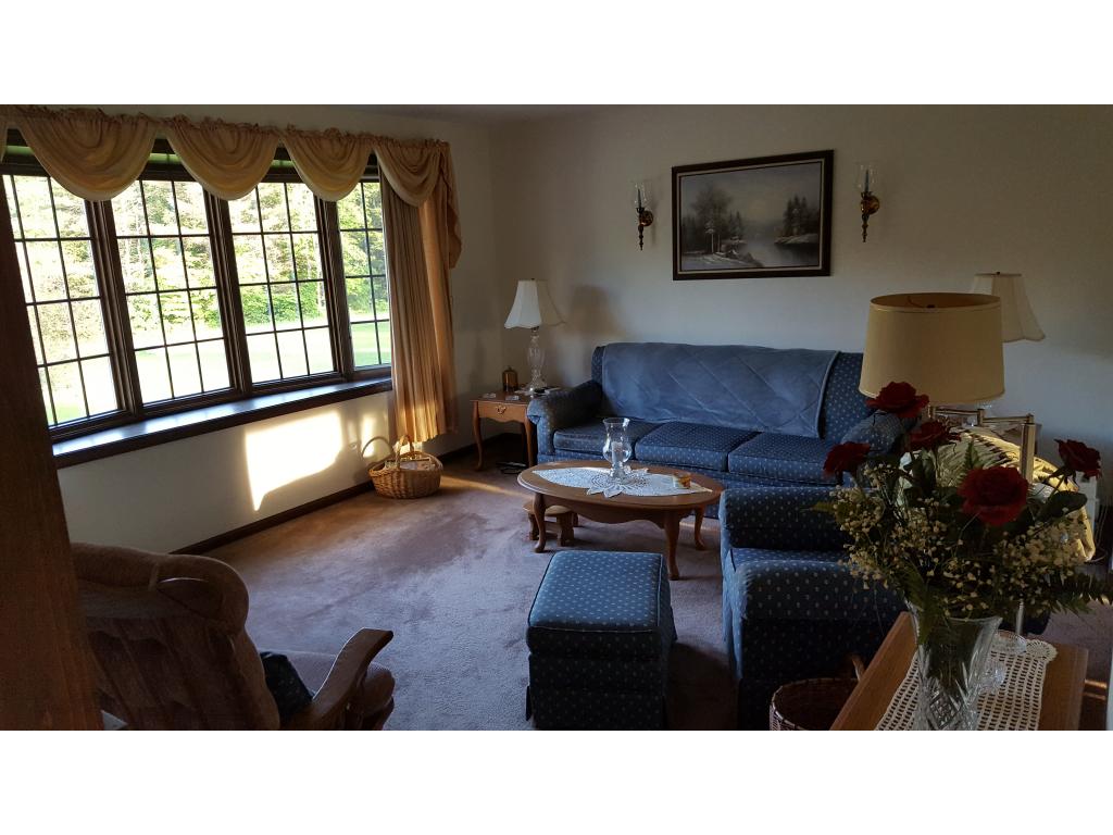 2520 Hillview Road Richmond, VT 05477 - Photo 2 of 18 Gallery Image 2