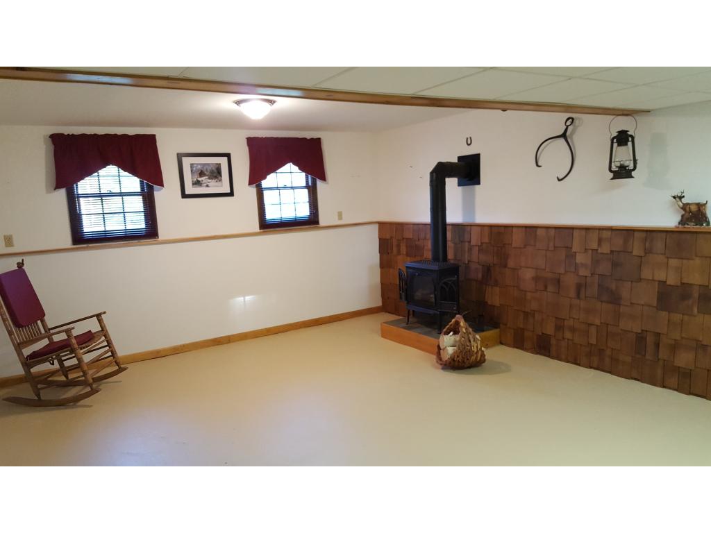 2520 Hillview Road Richmond, VT 05477 - Photo 9 of 18 Gallery Image 9