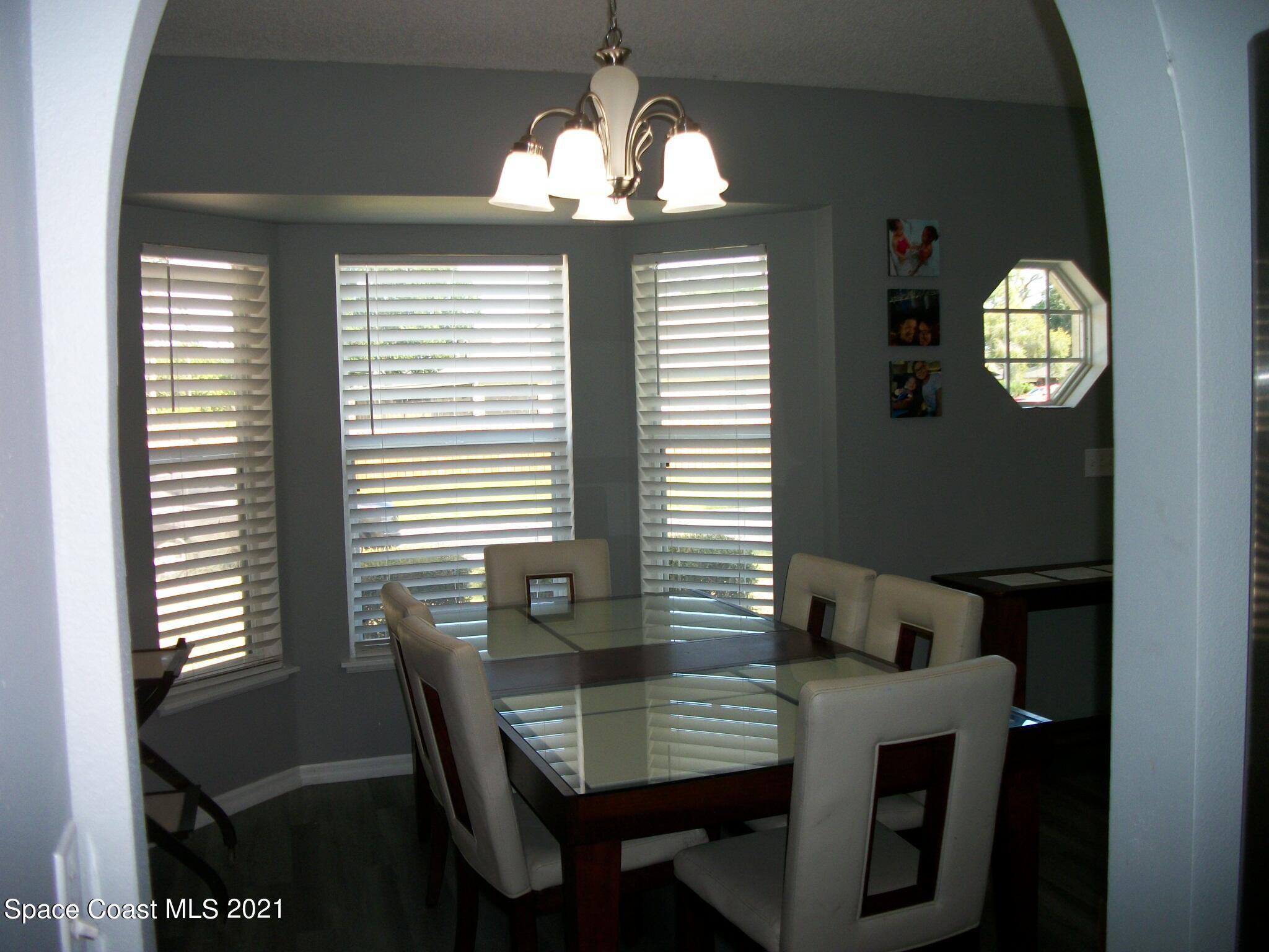 934 Castile Road Southeast Palm Bay, FL 32909 - Photo 8 of 19 100_5531
