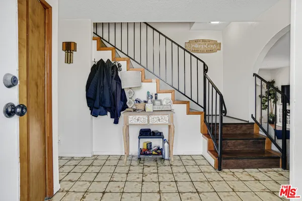 a view of entryway and hall