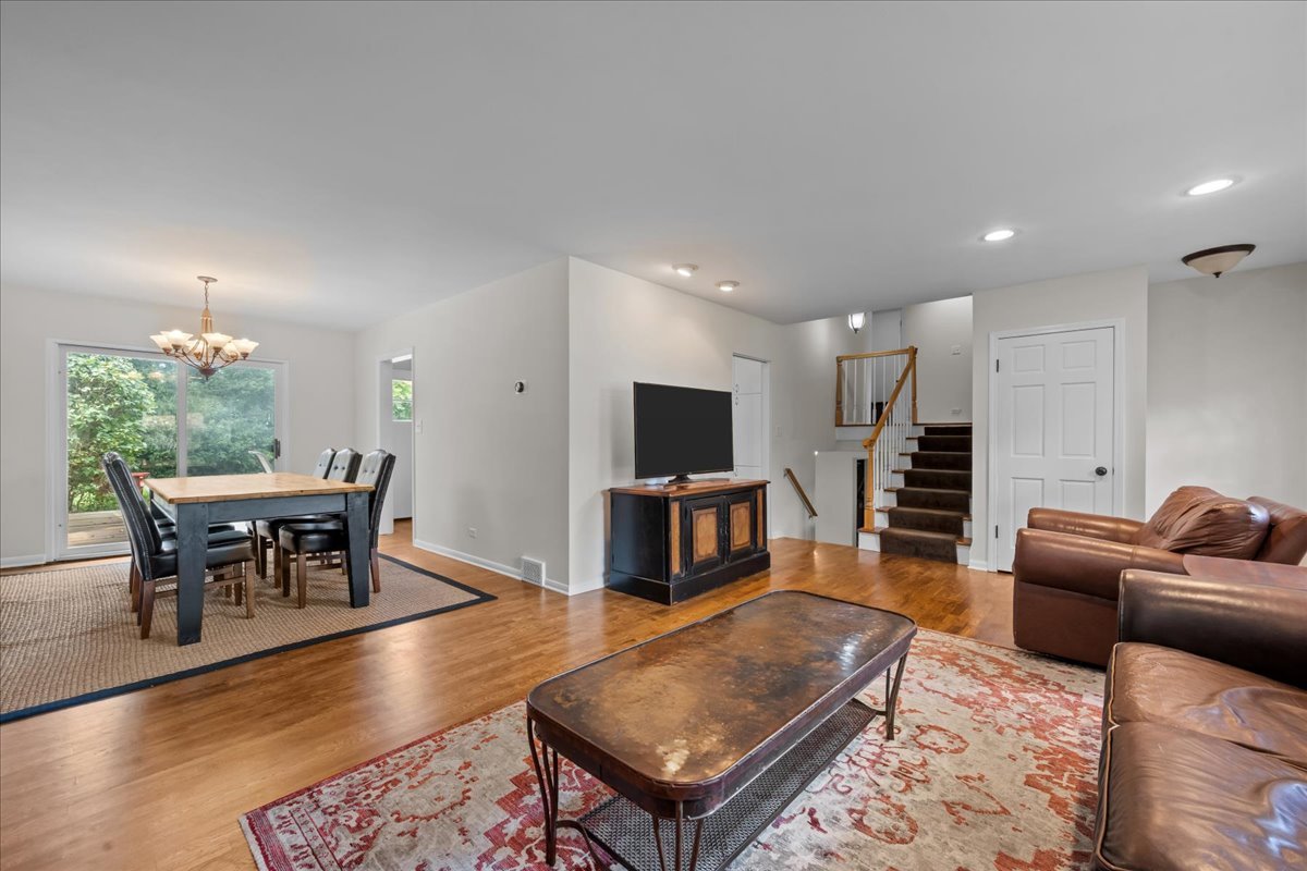 1300 Knollwood Road Deerfield, IL 60015 - Photo 3 of 20 Gallery Image 3