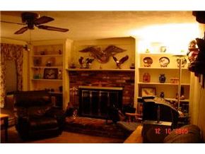75 Kingston Road Plaistow, NH 03865 - Photo 4 of 5