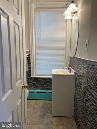 $1,300 | 526 MacDade Boulevard, Darby, PA 19023