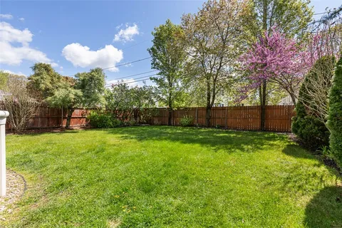 $399,000 | 109 Pinegrove Avenue, Warwick, RI 02889