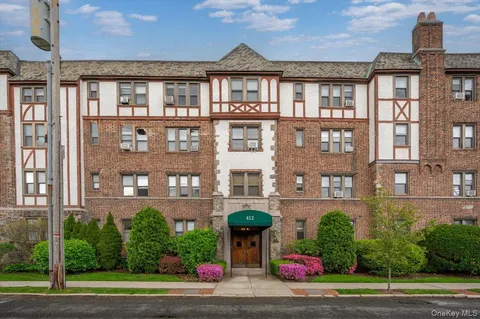 $285,000 | 412 Munro Avenue, Unit 2H, Mamaroneck, NY 10543