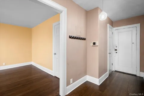 $285,000 | 412 Munro Avenue, Unit 2H, Mamaroneck, NY 10543