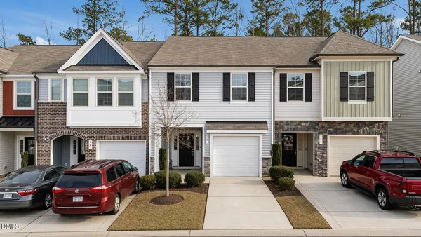 $275,000 | 12 East Willow Trace Way, Clayton, NC 27527