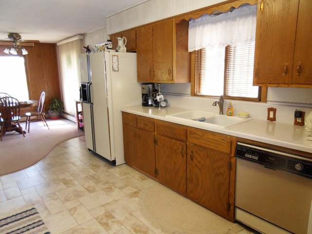 5841 Musky Bay Drive Rhinelander, WI 54501 - Photo 8 of 14 Gallery Image 8