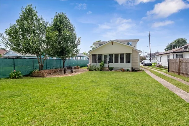 $2,500 | 9523 Palm Street, New Orleans, LA 70118