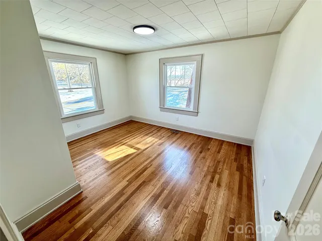 $295,000 | 531 21st Avenue Northwest, Hickory, NC 28601