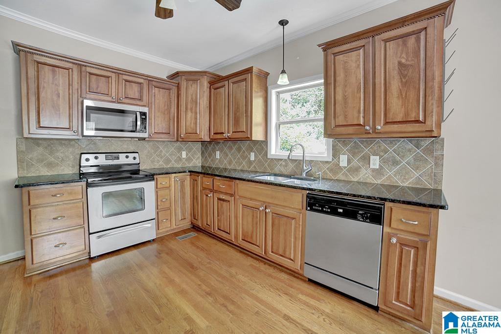 594 Robinson Street Springville, AL 35146 - Photo 5 of 26