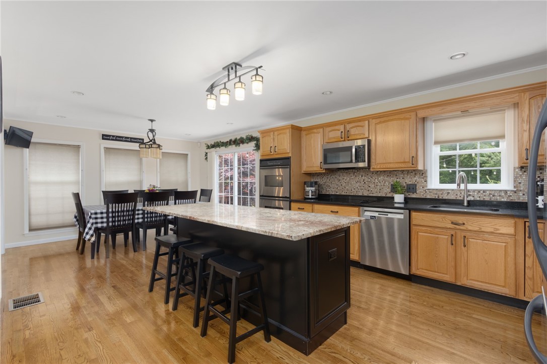 2 Daniel Way Scituate, RI 02831 - Photo 6 of 48 Gallery Image 6