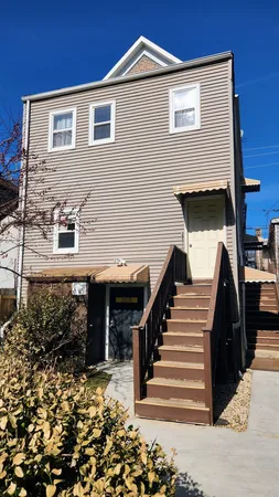 $1,250 | 1732 West 18th Place, Unit GR, Chicago, IL 60608