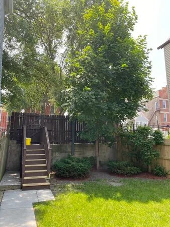 $1,250 | 1732 West 18th Place, Unit GR, Chicago, IL 60608
