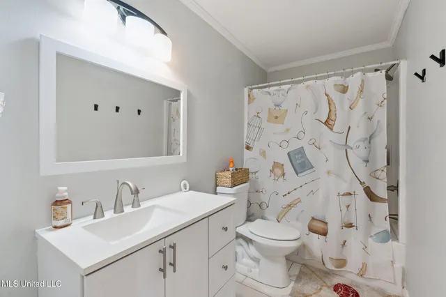 $215,000 | 1404 Grandview Street, Gautier, MS 39553