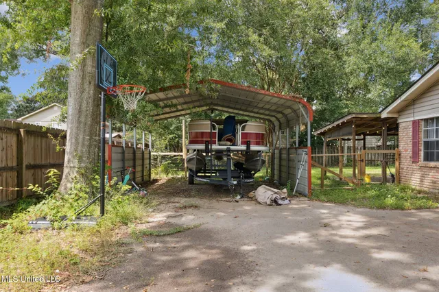 $215,000 | 1404 Grandview Street, Gautier, MS 39553