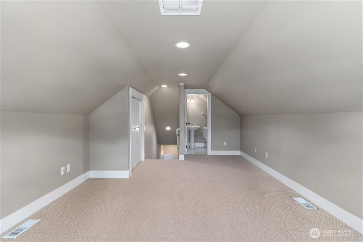 105 Pickens Street Wenatchee, WA 98801 - Photo 27 of 34