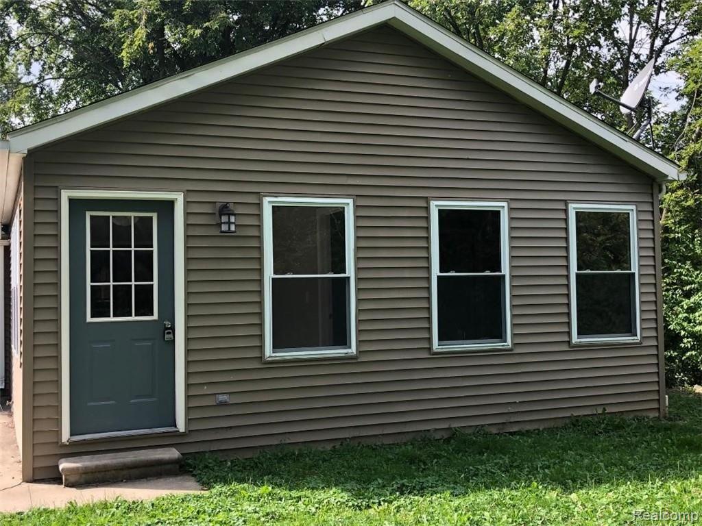 7311 Rory Street Grand Blanc, MI 48439 - Photo 21 of 25 thumbnail (15).jpg