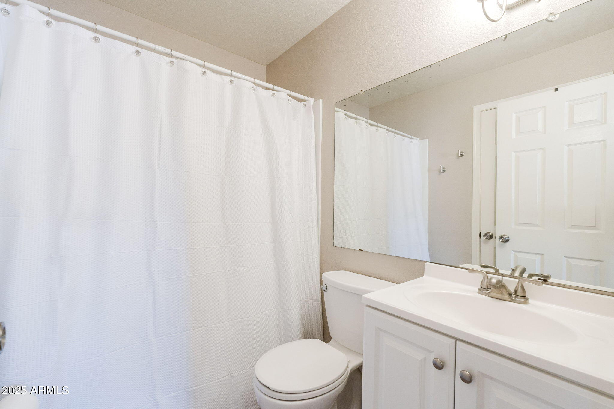 170 East Guadalupe Road, Unit 174 Gilbert, AZ 85234 - Photo 10 of 22 13-web-or-mls-Guadalupe-13