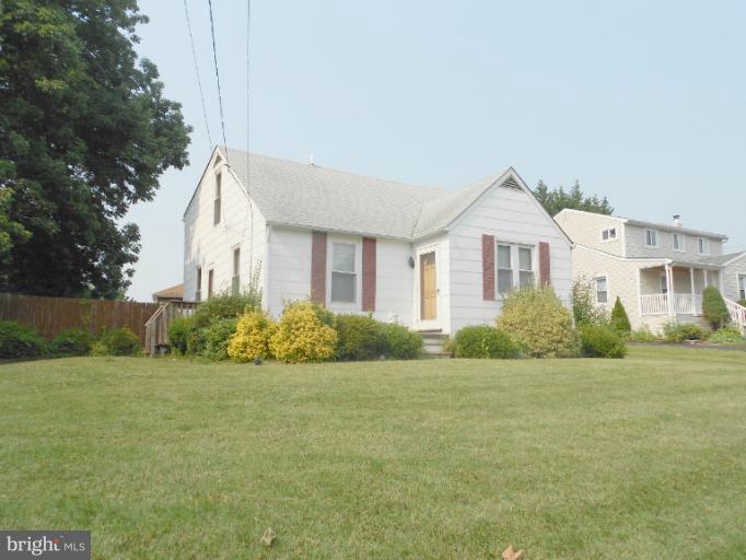 9916 Magledt Road Baltimore, MD 21234 - Photo 1 of 23 Exterior (Front)
