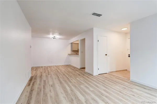 $264,800 | 2365 East Geddes Avenue, Unit B22, Littleton, CO 80122
