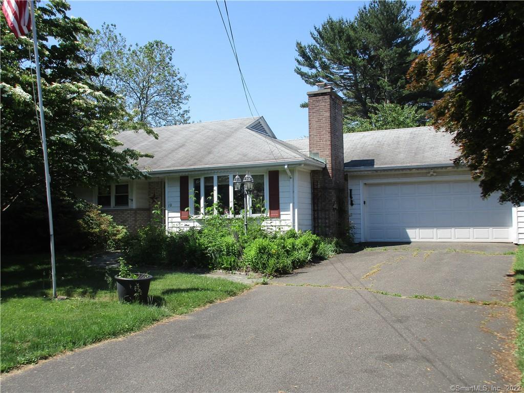 WELCOME TO 10 ELLIOTT ROAD
