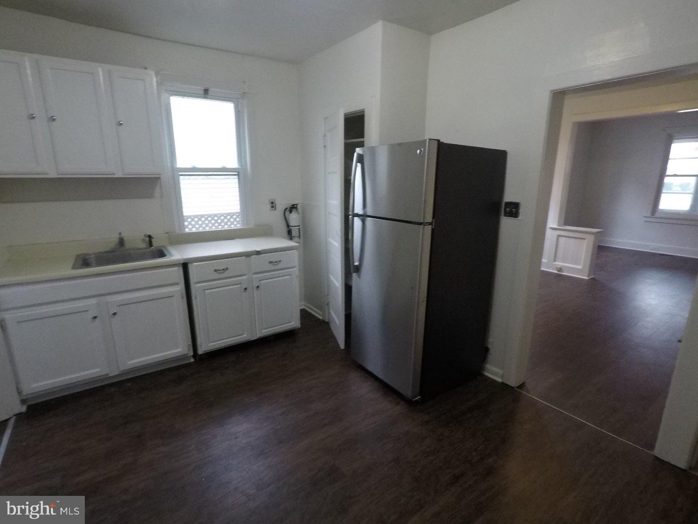 155 East Washington Street Riverside, NJ 08075 - Photo 2 of 11