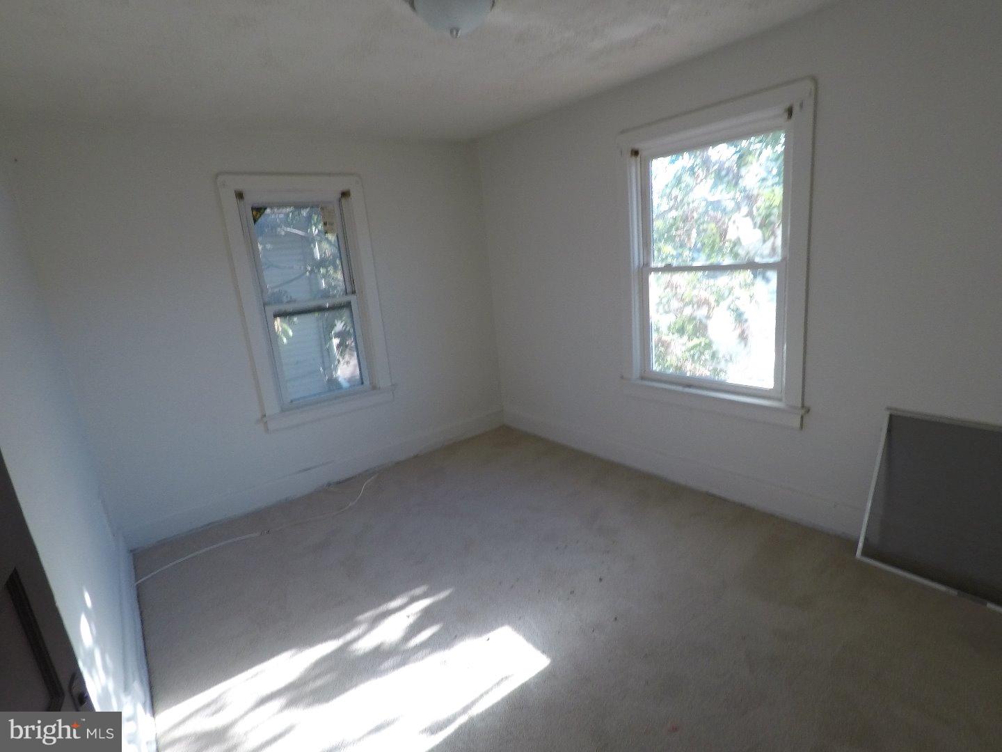 155 East Washington Street Riverside, NJ 08075 - Photo 9 of 11