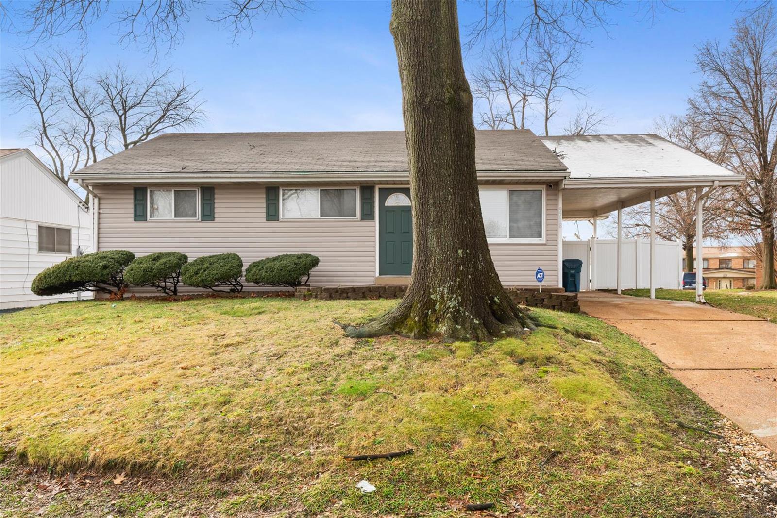 9718 Ridge Avenue St. Louis, MO 63114 - Photo 1 of 19 Gallery Image 1