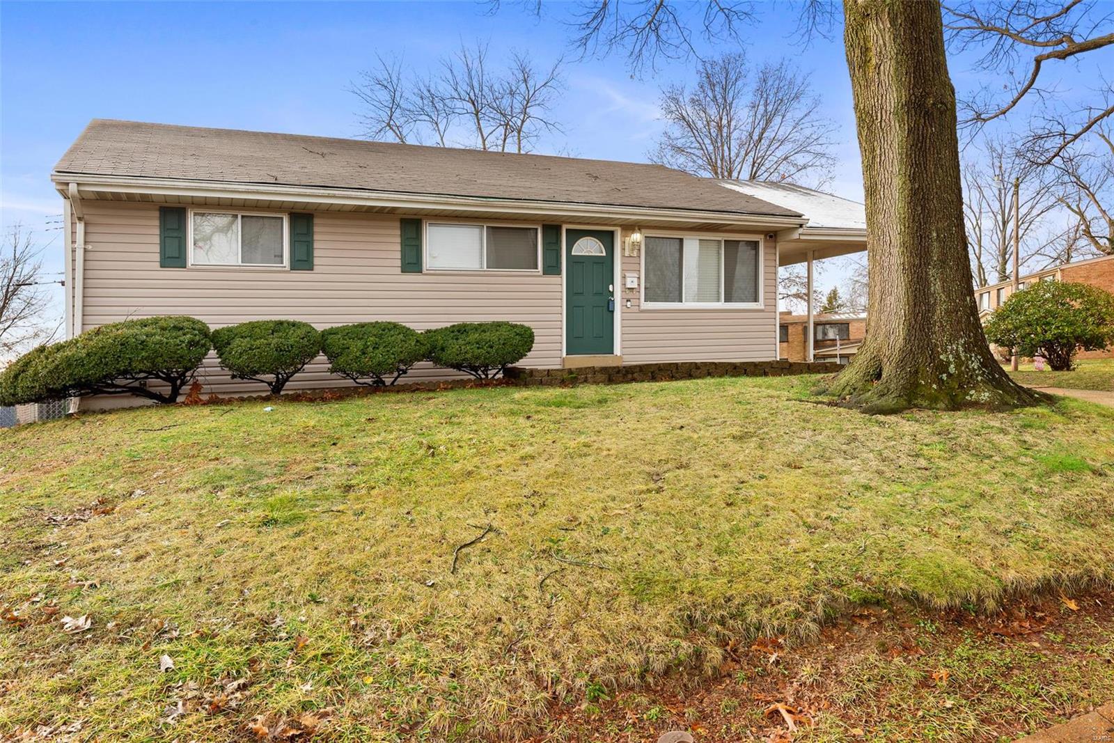 9718 Ridge Avenue St. Louis, MO 63114 - Photo 2 of 19 Gallery Image 2
