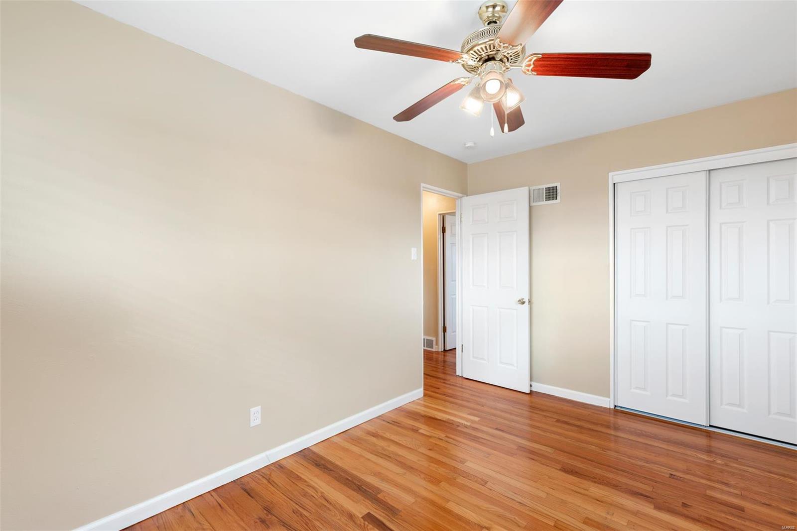 9718 Ridge Avenue St. Louis, MO 63114 - Photo 15 of 19 Gallery Image 15