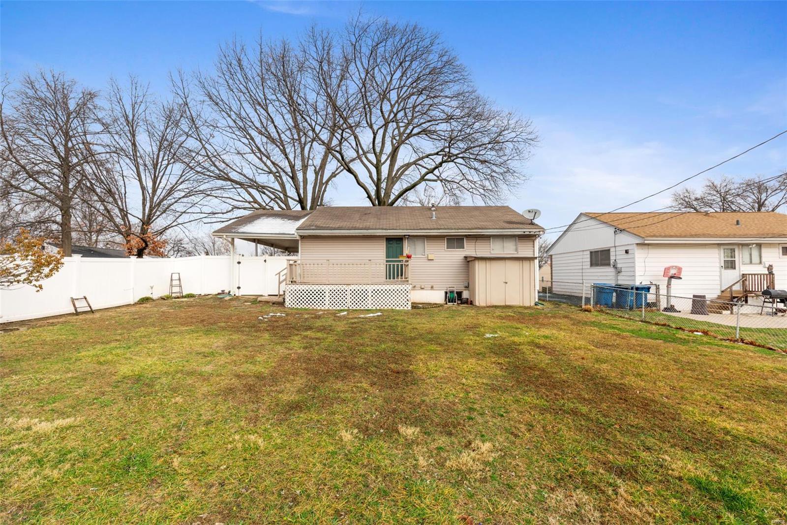 9718 Ridge Avenue St. Louis, MO 63114 - Photo 18 of 19 Gallery Image 18