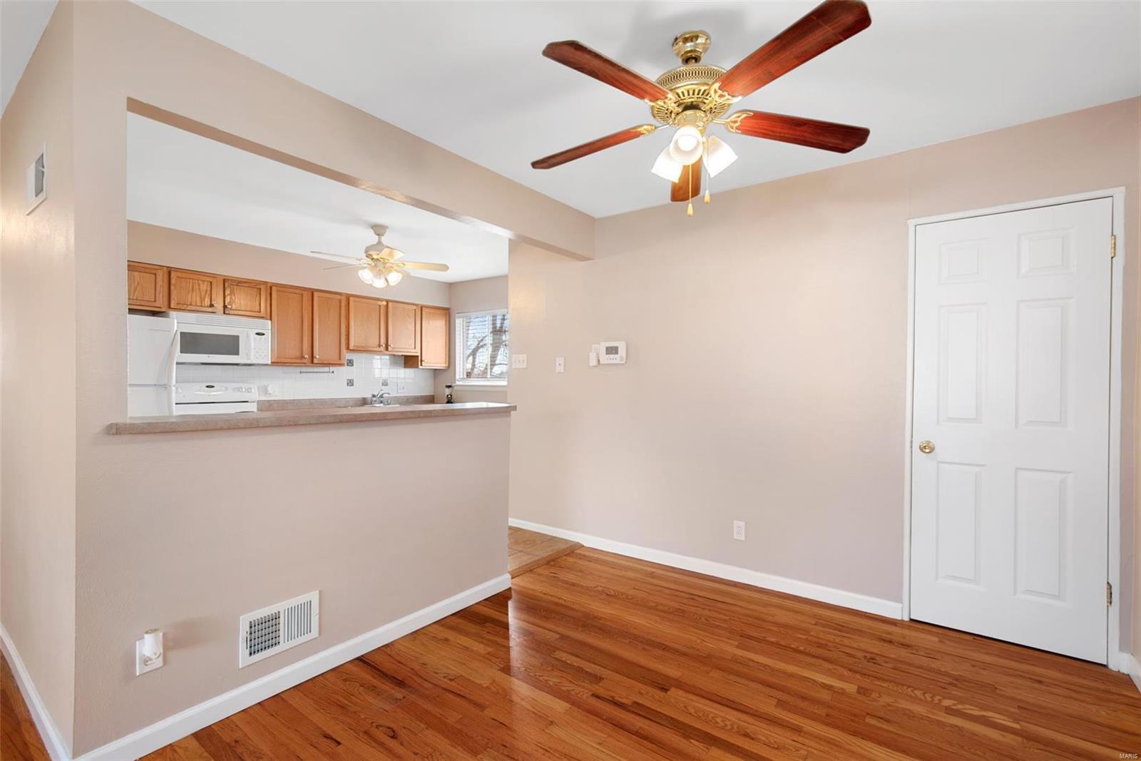 9718 Ridge Avenue St. Louis, MO 63114 - Photo 7 of 19 Gallery Image 7