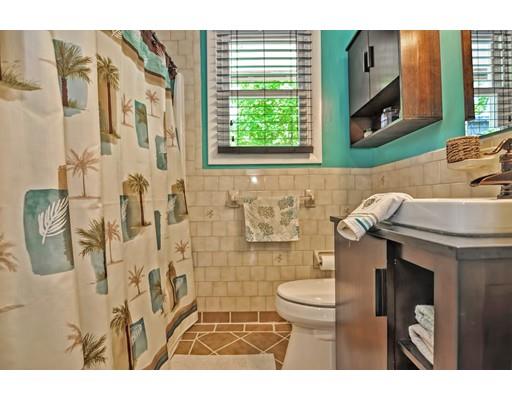 27 Cromesett Road Wareham, MA 02571 - Photo 15 of 30 Gallery Image 15