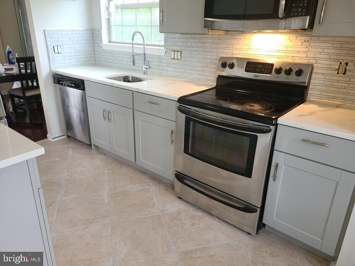 14216 Twig Road Silver Spring, MD 20905 - Photo 9 of 37 Gallery Image 9