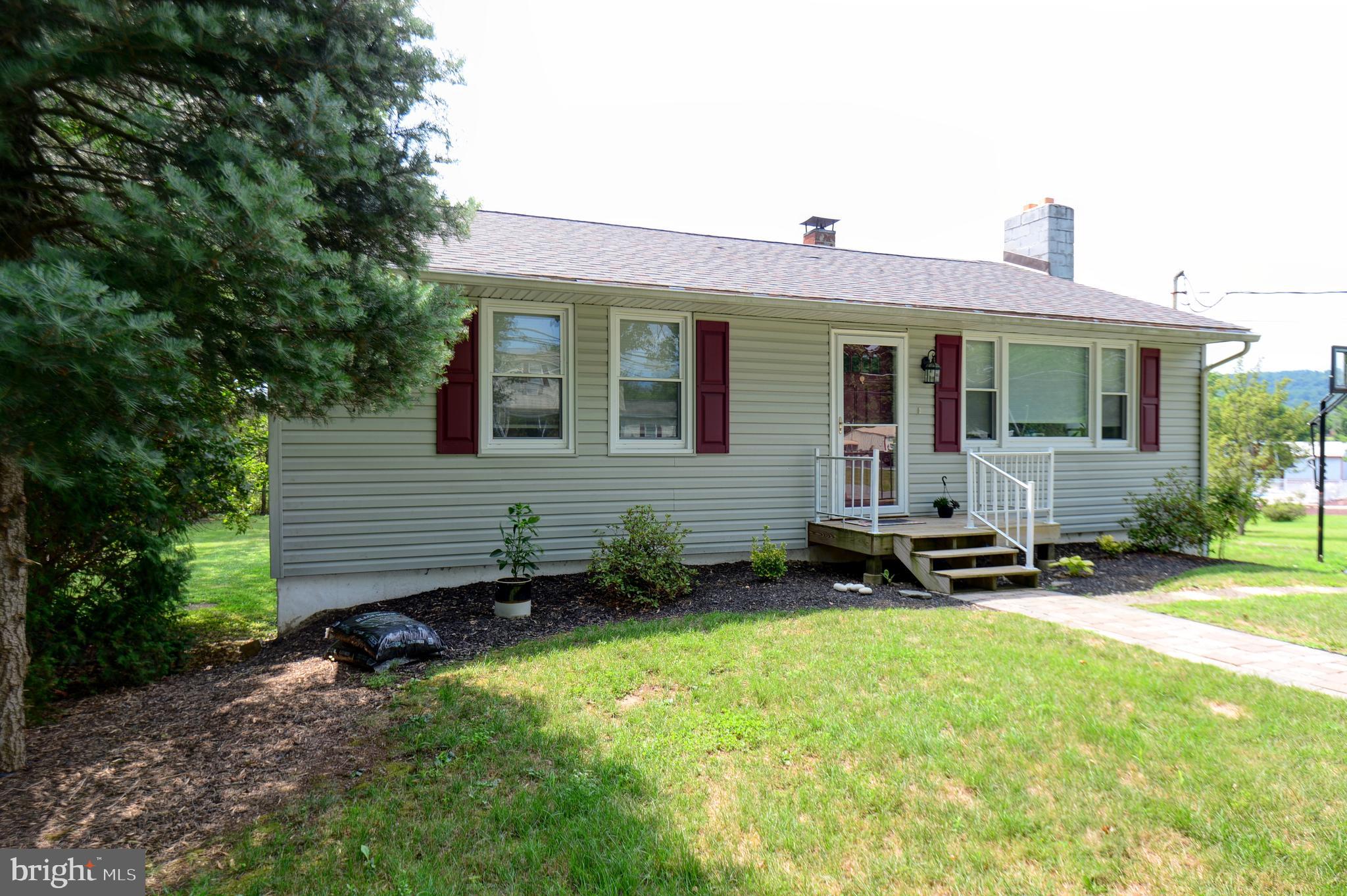880 Piketown Road Harrisburg, PA 17112 - Photo 3 of 33 Gallery Image 3