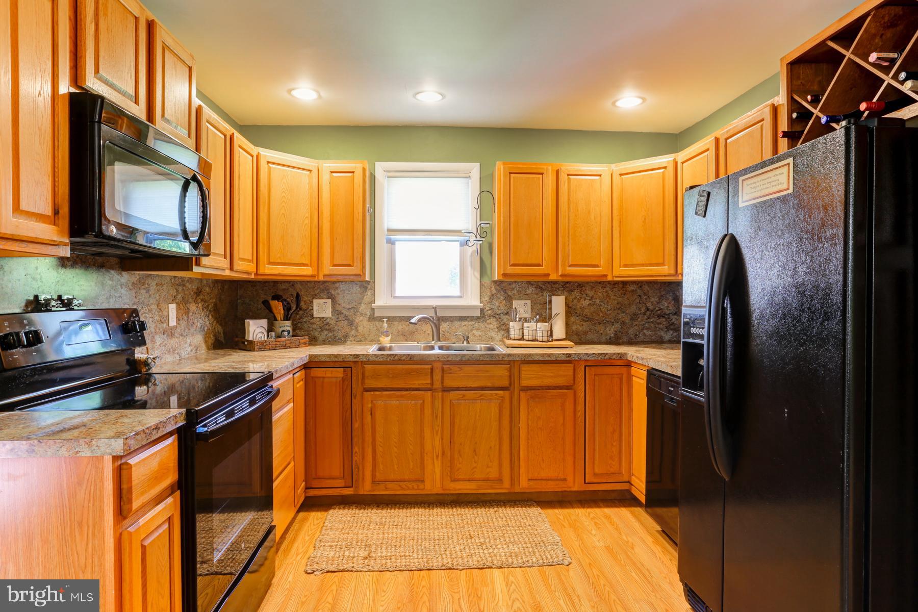 880 Piketown Road Harrisburg, PA 17112 - Photo 9 of 33 Gallery Image 9