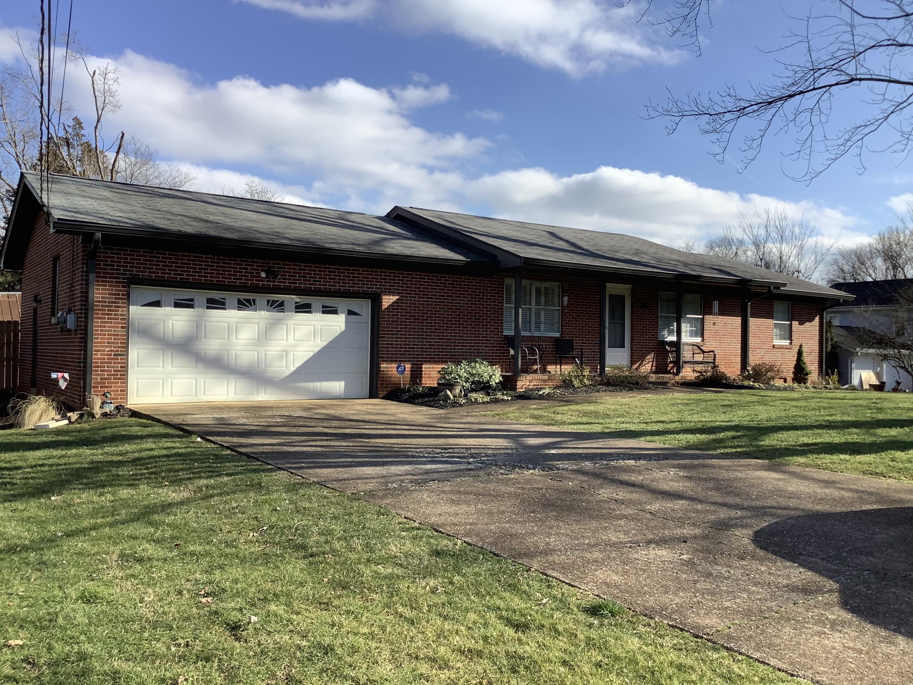 2214 Mae Dell Road Chattanooga, TN 37421 - Photo 3 of 38 1CE45340-E621-42F1-84BE-FCD8B517803F