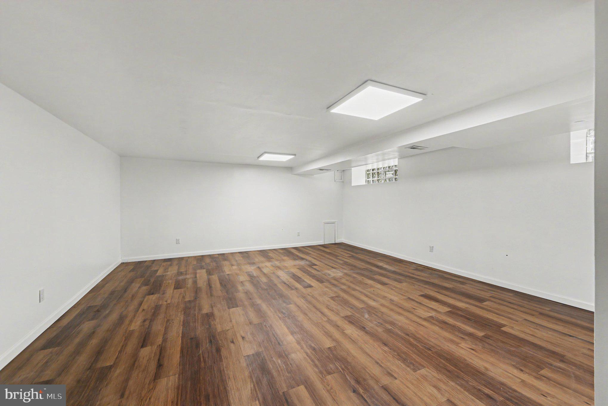 8367 Langdon Street Philadelphia, PA 19152 - Photo 19 of 29 Gallery Image 19