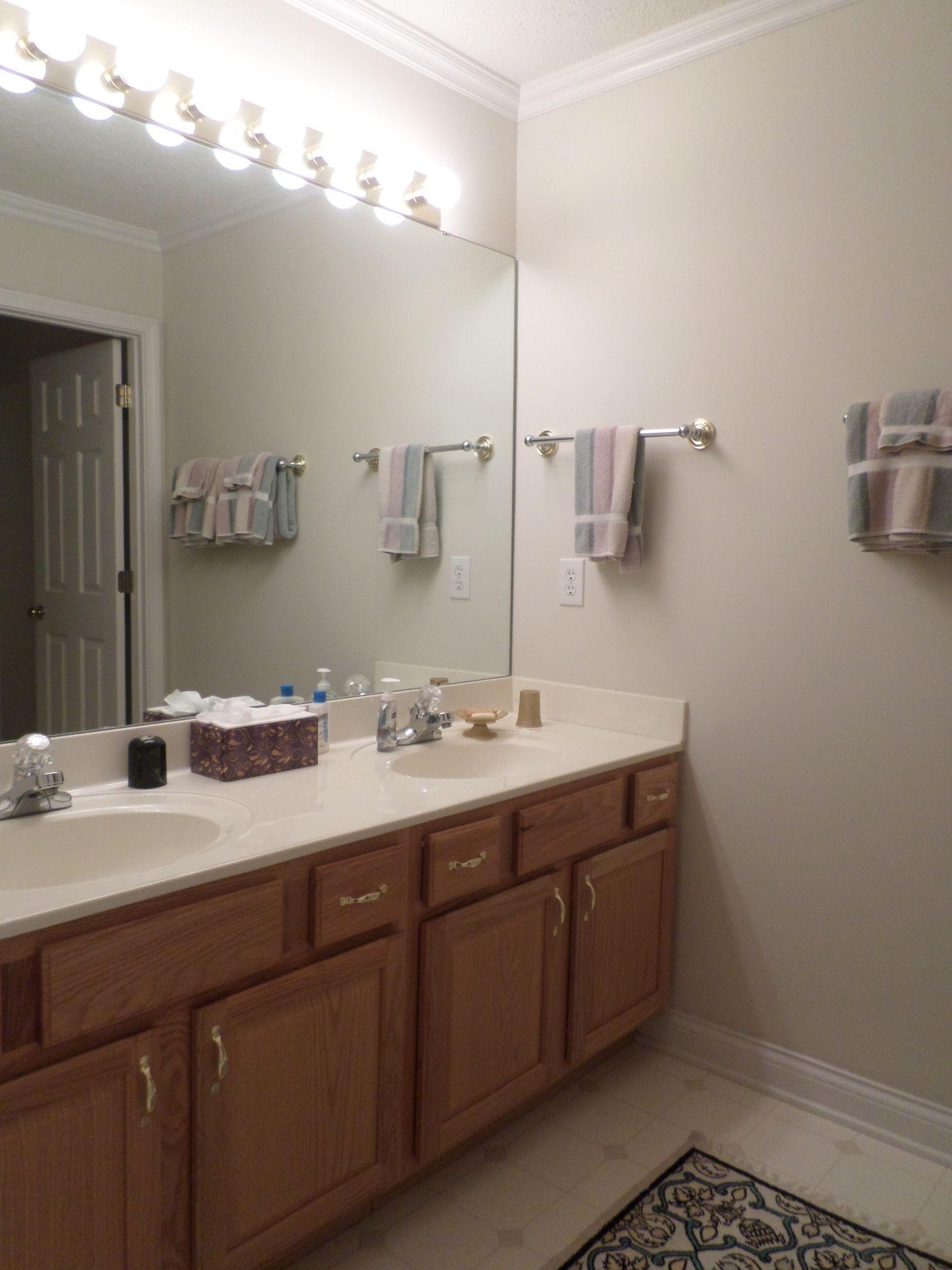 110 Donner Court Oak Ridge, TN 37830 - Photo 17 of 22 2nd bath