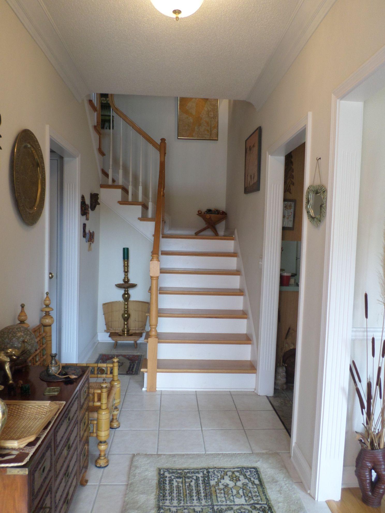 110 Donner Court Oak Ridge, TN 37830 - Photo 5 of 22 stairs1