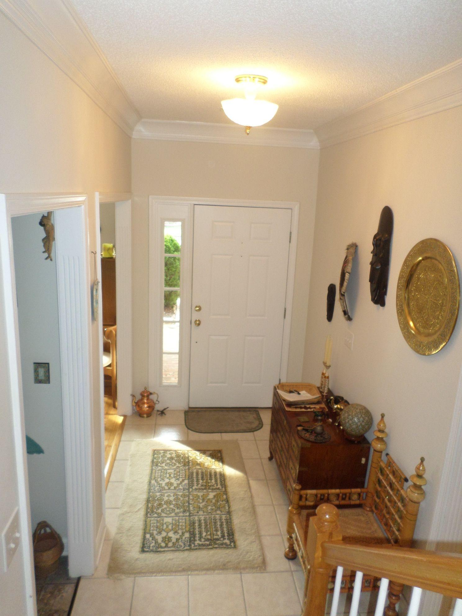 110 Donner Court Oak Ridge, TN 37830 - Photo 6 of 22 front door