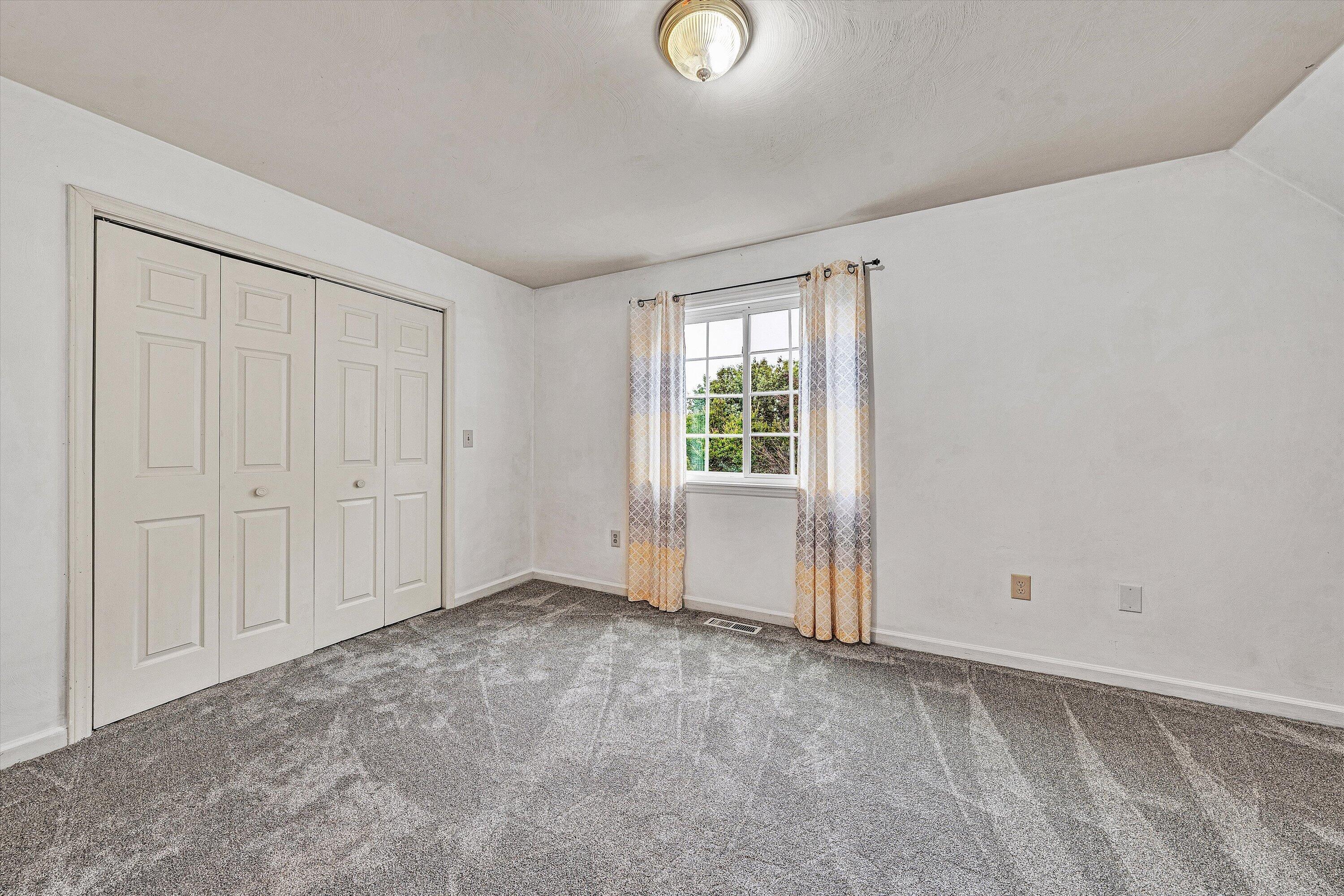 5110 Stewartsville Road Moneta, VA 24121 - Photo 15 of 24 17-DSC00118
