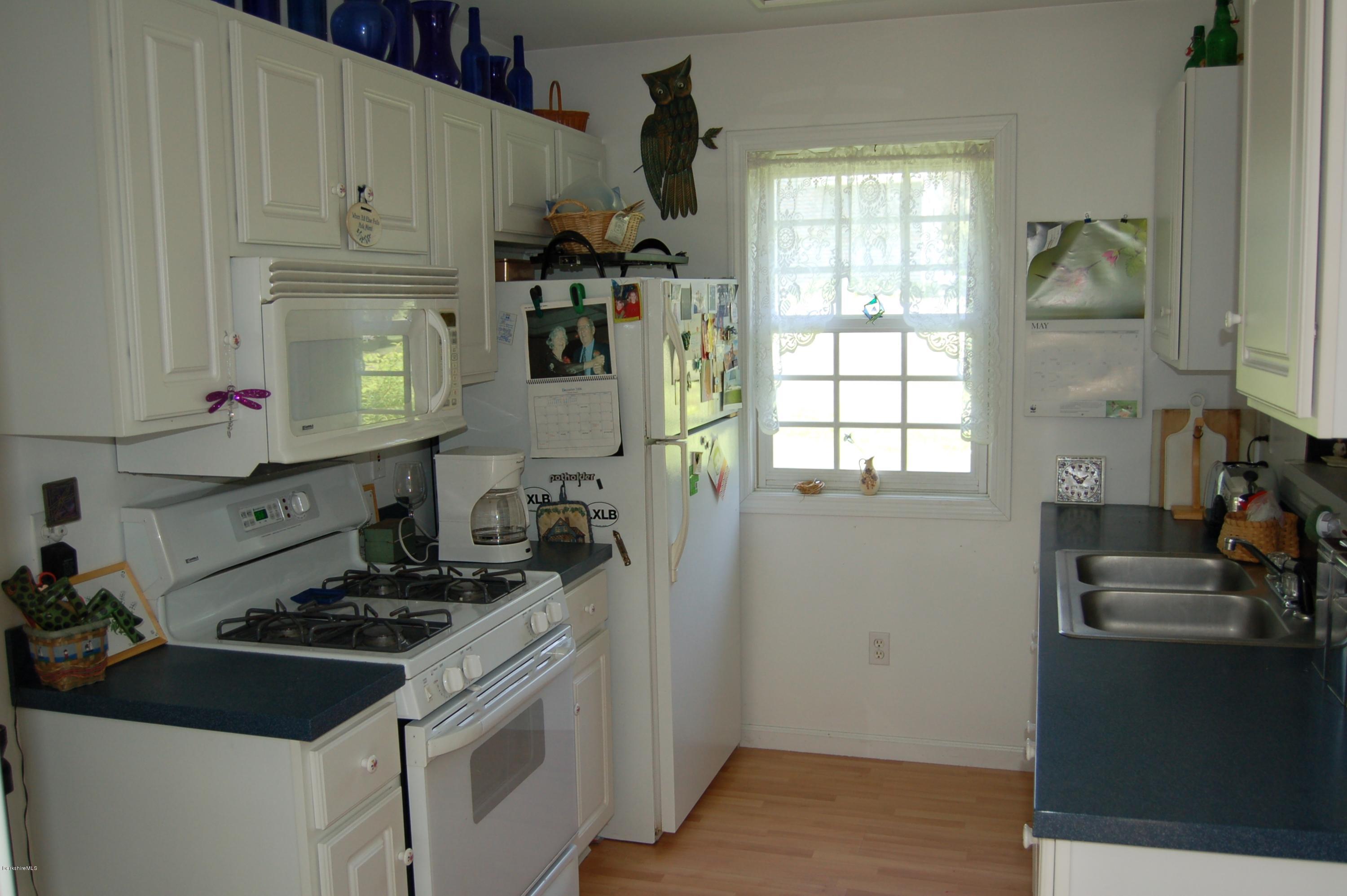 1 Post Road Lenox, MA 01240 - Photo 18 of 28 In-Law suite kitchen